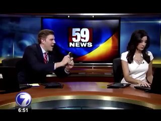 Un presentador con mucho ritmo contagia las redes sociales con su alegr�a