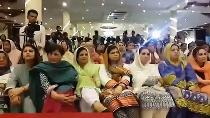 Imran Khan at the NUML College fundraiser iftaar in Lahore