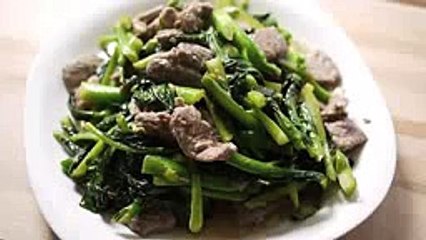 Télécharger la video: Amazing Cuisine ► Stir fried Chinese Kale and Beef A popular dish in Hong Kong