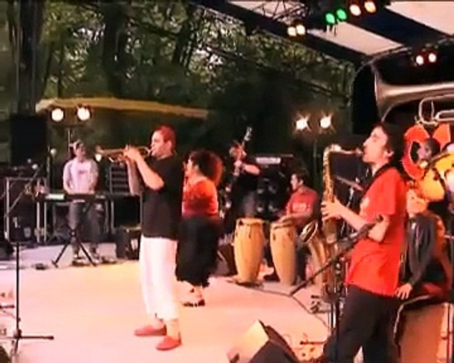 Ocho Y Media - french salsa band - groupe de salsa - Очо И Медиа