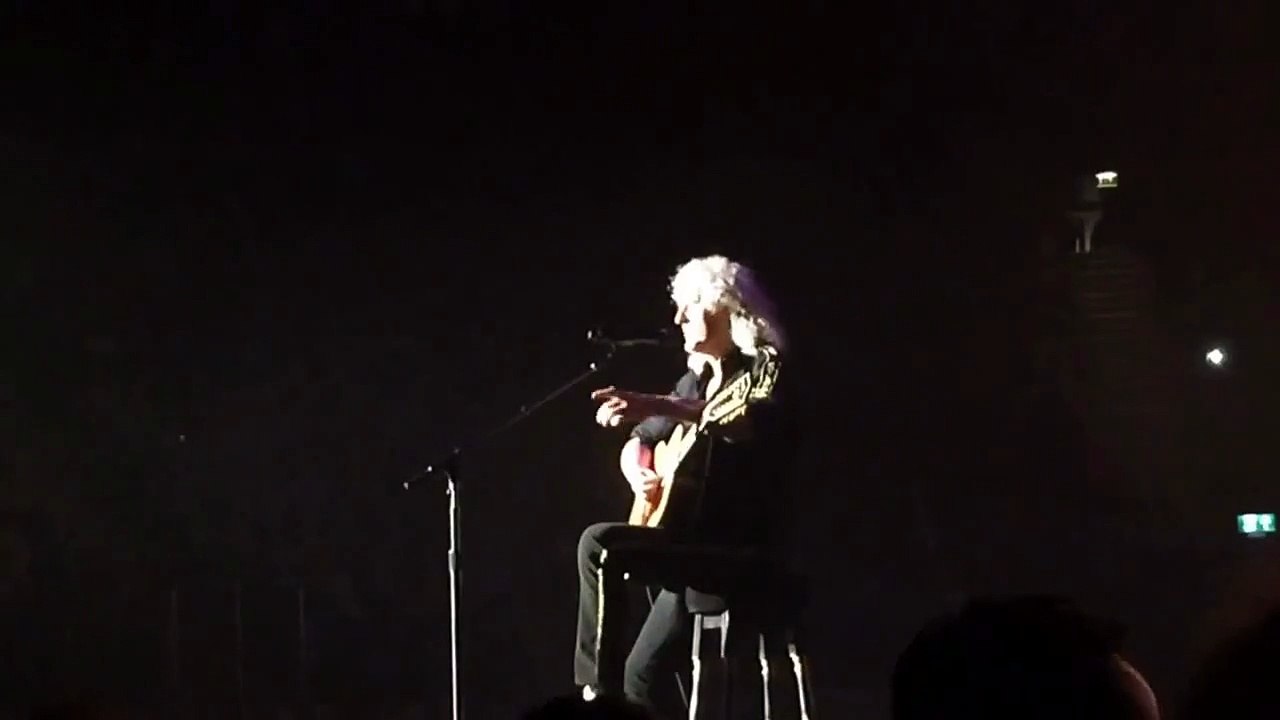 "Maybe it's because I'm a londoner"- Brian May- Queen and Adam Lambert London O2Arena 17/01/2015