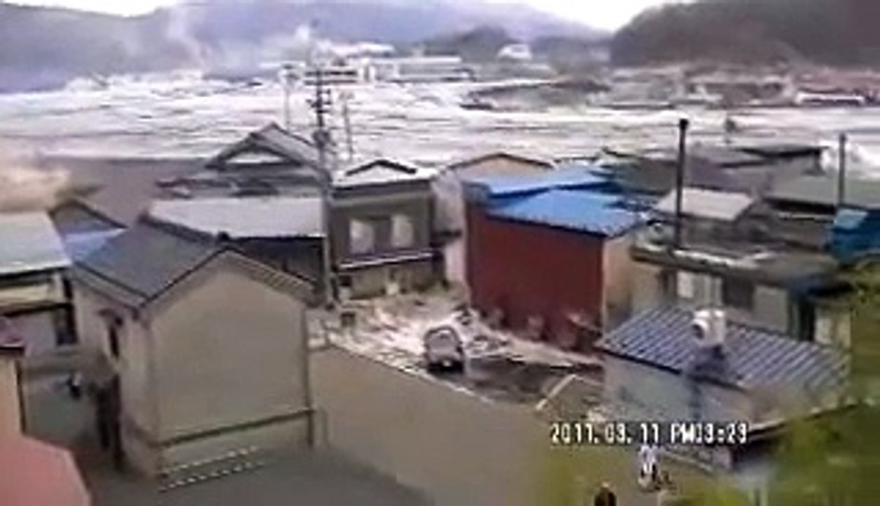 00059　２０１１年３月11日　宮古市を襲う津波⑤・・・