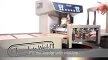 Automatic moulding machine