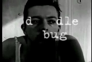 DOODLEBUG  Cortometraje dirigido por Christopher Nolan