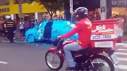 Carro estacionado em vaga de deficiente..!!