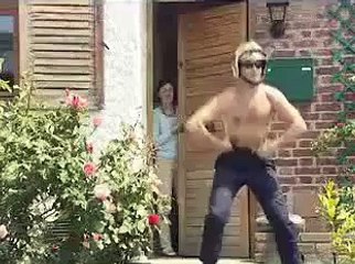 C Est Ton Anniversaire Video Dailymotion