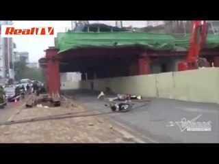 [Troll news I tin] Đừng để sắt rơi - Từ vụ tai nạn công trình đường sắt trên cao Cầu Giấy 12_5