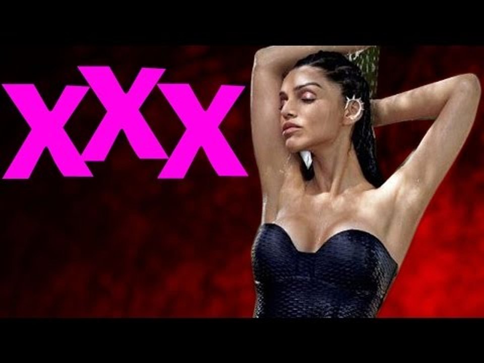 Model signs Ekta Kapoor's NUDITY CLAUSE for XXX