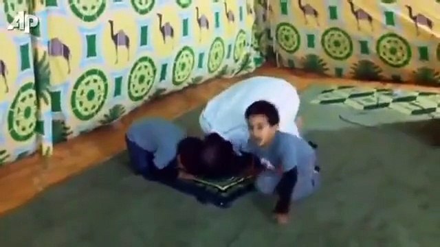 معمر القذافي - فيديو مسرب عن القذافي 2011