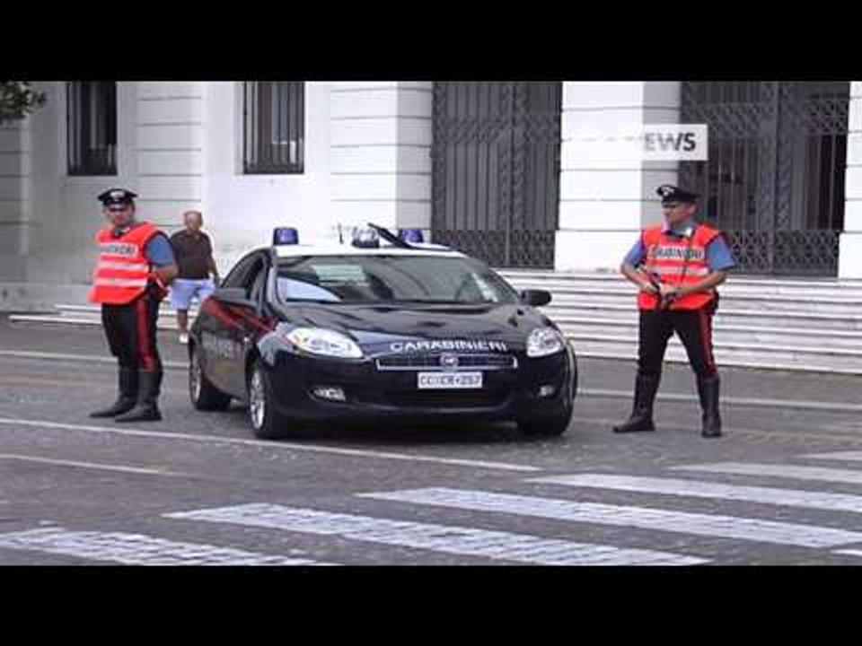 SCIPPO IN CENTRO, 50ENNE DERUBATA