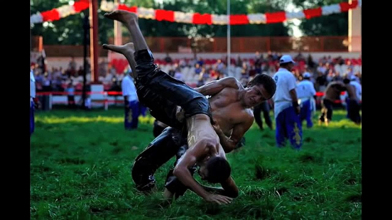 Turkish oil-wrestling / Kirkpinar 2011 (yagli güresleri)