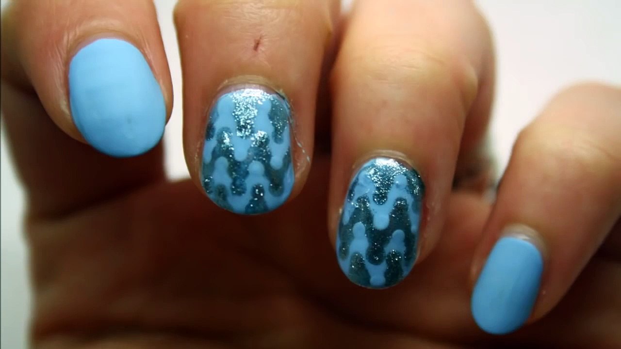 Easy strange zig zag -Tutorial nail art