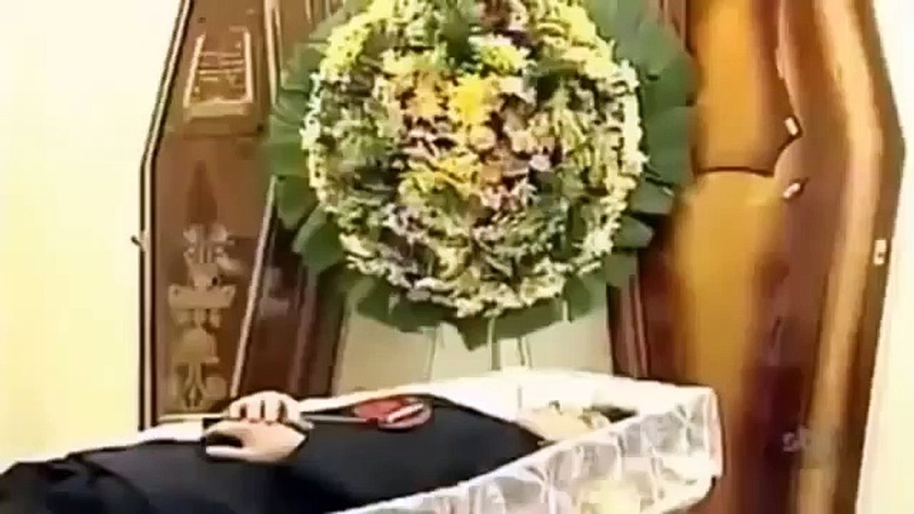 BROMA en un Funeraria! [Brazil]