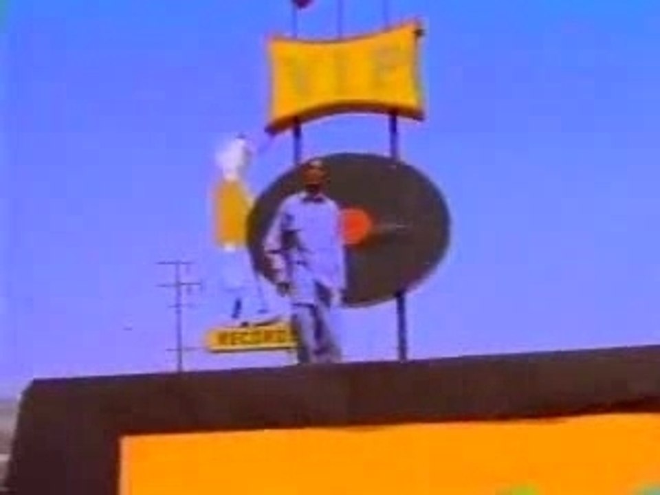 Snoop Doggy Dogg - What's My Name