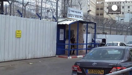 آزادی سه تن از فعالان بازداشت شدۀ قایق حامل کمک برای غزه