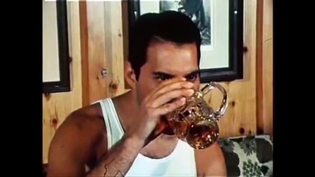 Kanye West vs Freddie Mercury