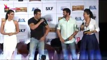 Hot sexy Kareena Kapoor Khan Salman Khan -- Bajrangi Bhaijaan -- Official Trailer Subtitles