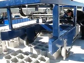Maquina para paletizado de bloques de cemento