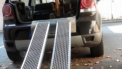 Schwerer Baggerunfall In meiner Garage . Excavator Crash .