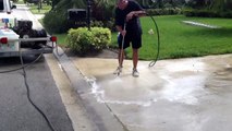 Jammn Jim pressure cleaning, power washing driveway using Stuck Up and Rinse and Run