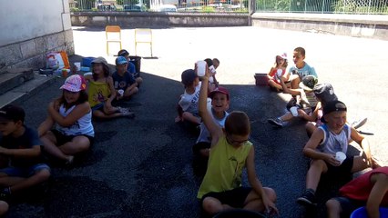 Jeux d'eau - la pirogue avec passes arrière