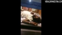 Man In Karachi Sleeping In ATM Due To Heatstroke and Load Shedding - Video Dailymotion