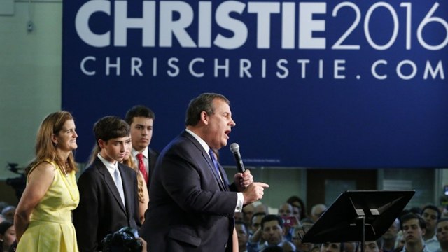 Christie slams Obama, Clinton in 2016 announcement