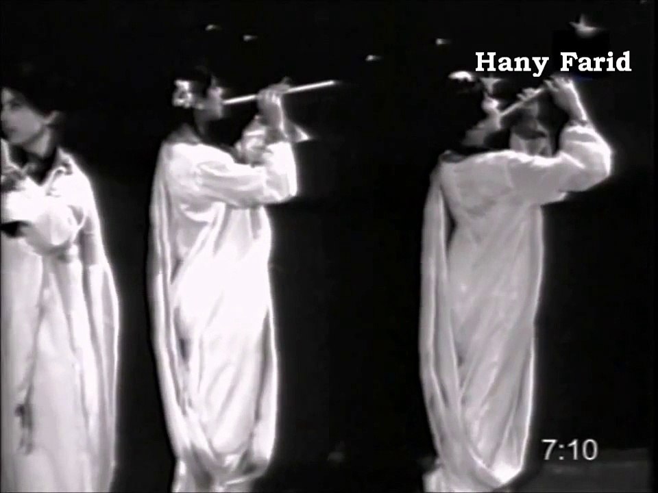أعطنى الناى و غنى - فيروز - تصوير ستوديو