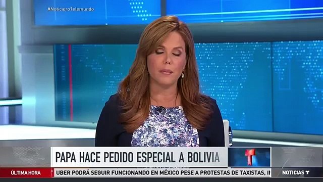 El Papa pidió masticar hojas de coca al llegar a Bolivia