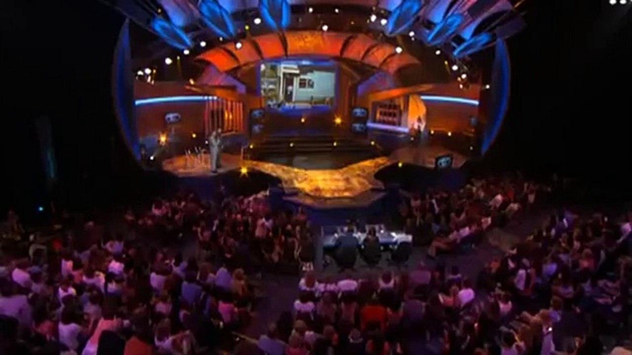 Kelly Clarkson American Idol HD - You Make Me Feel Like A Natural Woman