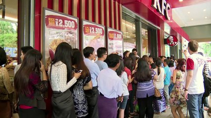 Myanmar KFC fans queue for hours for first taste of US fast food