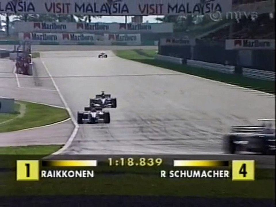 Malaysia_2003_F1_GP_Trulli_spins