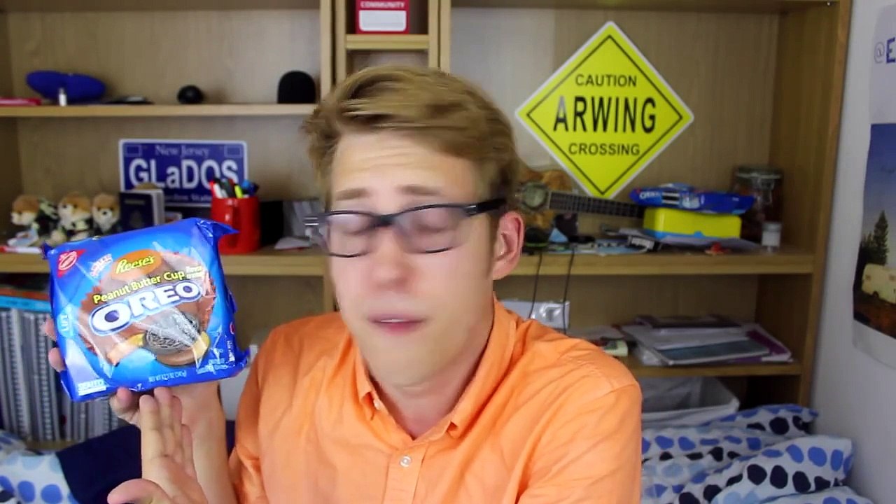 American Food VS British Food & Puns | Evan Edinger