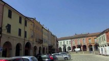 Guastalla (RE) piazza Mazzini e Palazzo Ducale dopo il terremoto