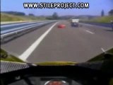 MOTO - Gamelle - Wheeling sur autoroute