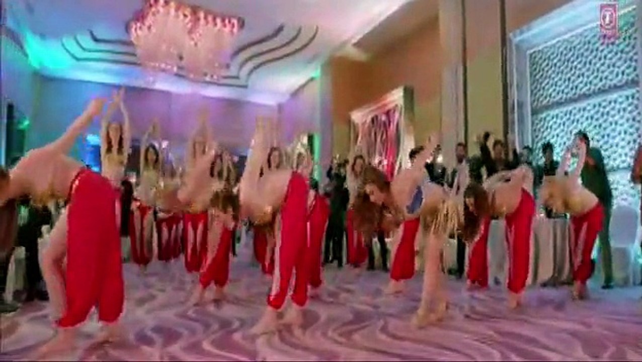 Shakira welcome 2 karachi Full Video Song