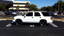 2000 Chevy Blazer Lowered on 24