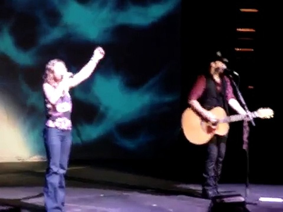Sugarland "Fall into me"