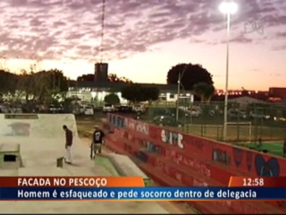 Facada no pescoço