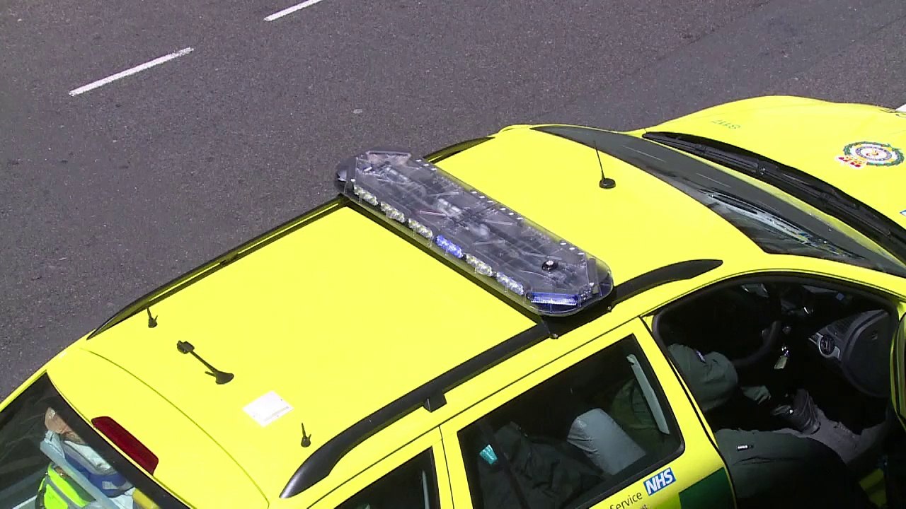 Polícia britânica faz simulação antiterror em Londres