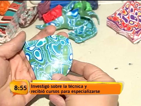 Empresaria ofrece diseños y estilos personalizados en bisutería