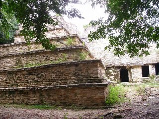 Zona Arqueologica  Plan de Ayutla Chiapas