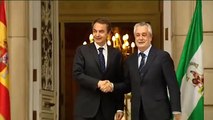 El presidente del Gobierno recibe en La Moncloa al presidente de la Junta de Andalucía