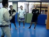 how to kick! （front kick)by kenji 1　チャンピオン技術講座「前蹴り」　かくくりＴＶ