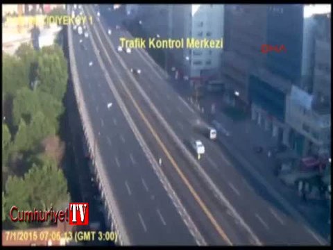 Mecidiyeköy'deki zincirleme kaza anı kamerada