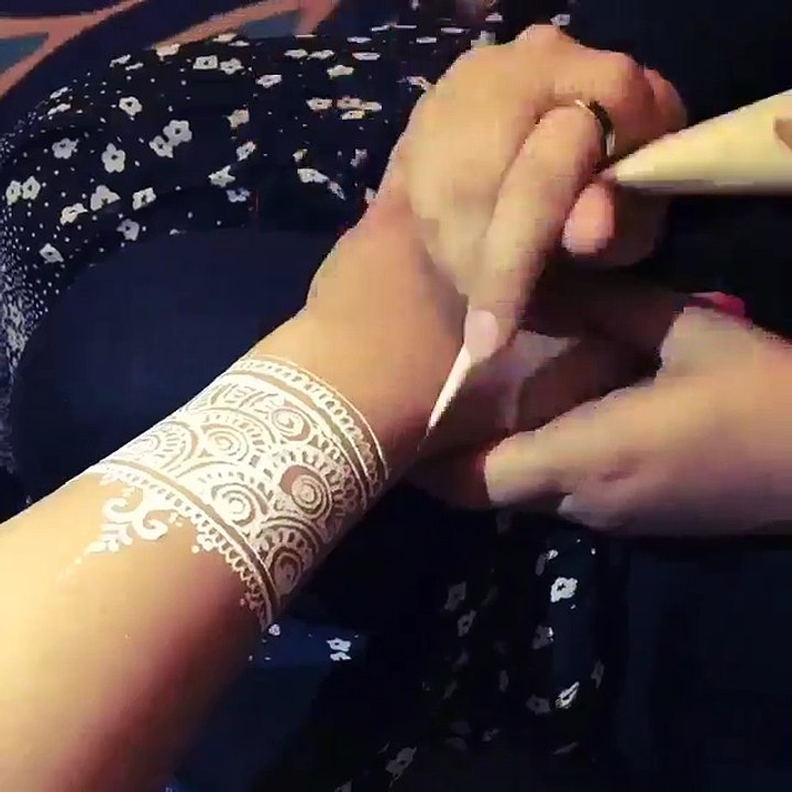 Mehandi Design (1)