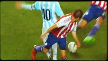 Fantástico caño de Lionel Messi - Leo Messi Fantastic Nutmeg -Argentina vs Paraguay