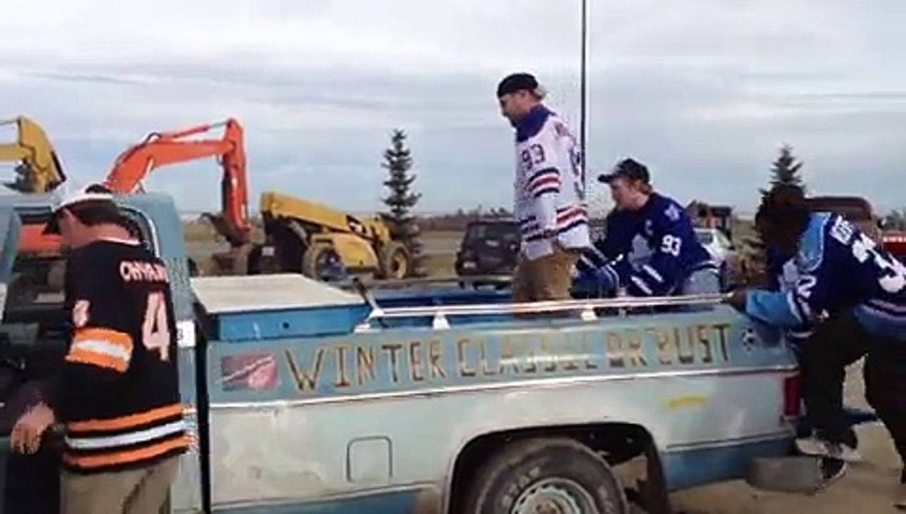 Dev Dozer Pikapı Ezdi Geçti