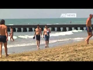 I TURISTI SFIDANO I DIVIETI