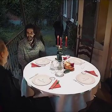 French Restaurant Finds a Good Solution to Keep Customers Busy